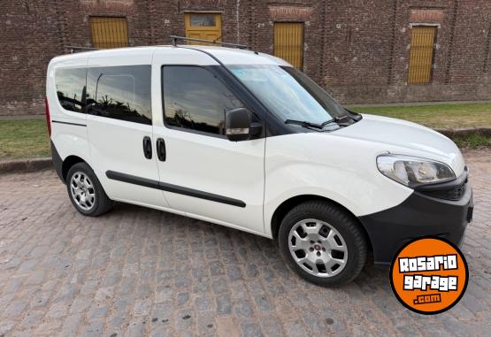 Utilitarios - Fiat Doblo 2017 GNC 166000Km - En Venta