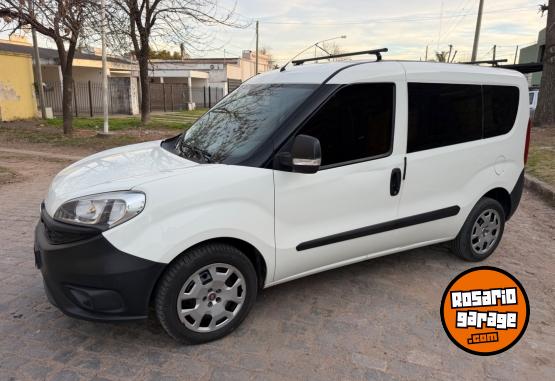 Utilitarios - Fiat Doblo 2017 GNC 166000Km - En Venta