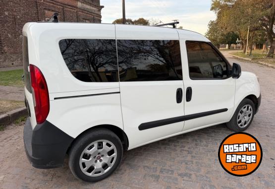 Utilitarios - Fiat Doblo 2017 GNC 166000Km - En Venta