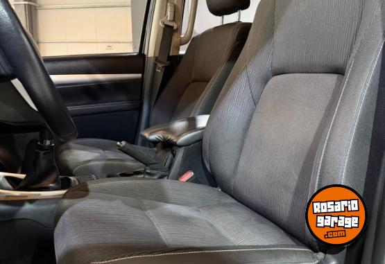 Camionetas - Toyota Hilux SRV D/C 2020 Diesel 124500Km - En Venta