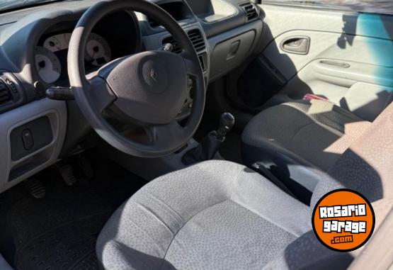 Autos - Renault Clio 2009 Nafta 220000Km - En Venta
