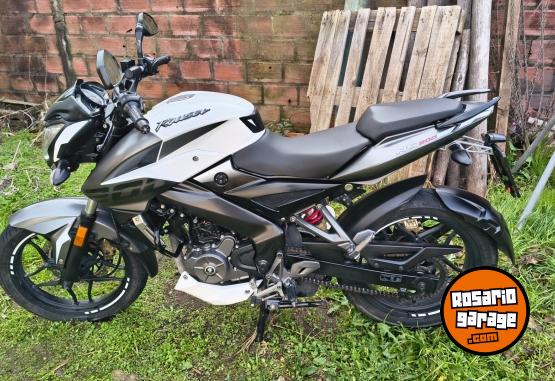Motos - Bajaj ROUSSER NS200 2018 Nafta 14000Km - En Venta