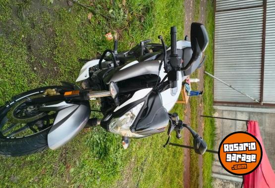 Motos - Bajaj ROUSSER NS200 2018 Nafta 14000Km - En Venta