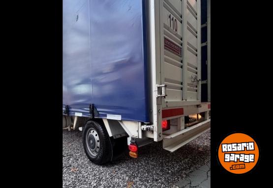 Utilitarios - Renault MASTER 2010 Diesel 200000Km - En Venta