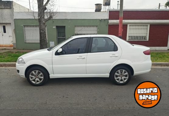 Autos - Fiat Siena 2015 Nafta 122400Km - En Venta