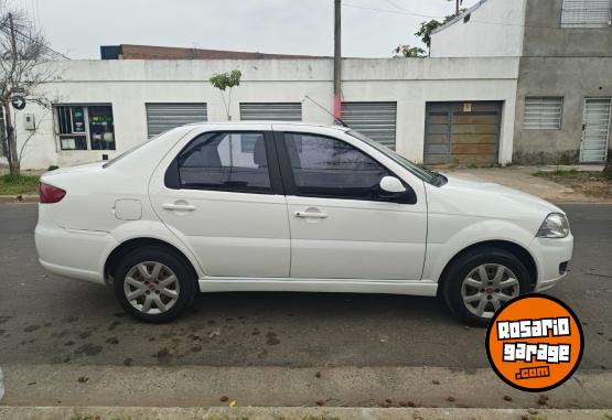 Autos - Fiat Siena 2015 Nafta 122400Km - En Venta