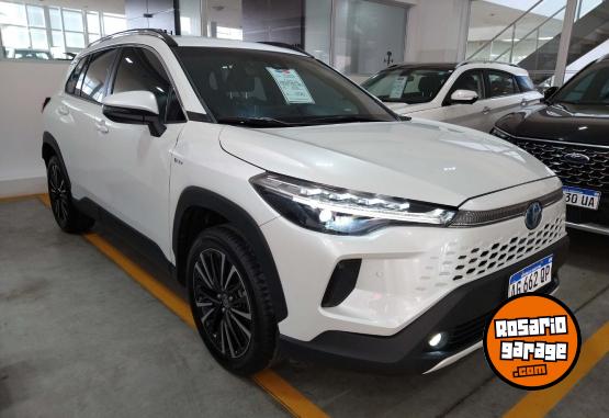 Autos - Toyota Corolla Cross SEG HEV 1.8 2024 Electrico / Hibrido 27000Km - En Venta