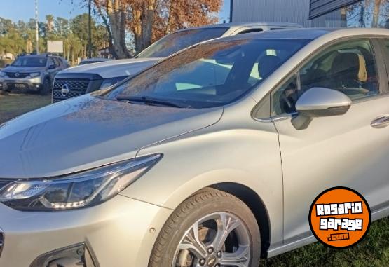 Autos - Chevrolet Cruze premier 2020 Nafta 120000Km - En Venta