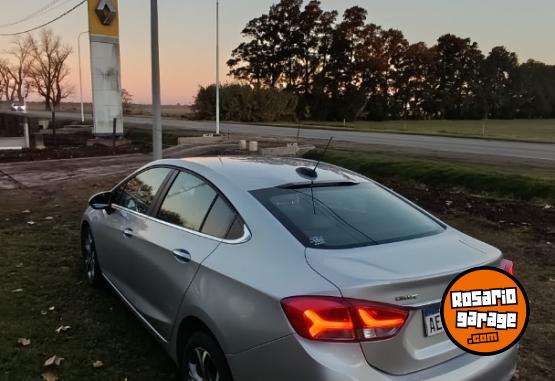 Autos - Chevrolet Cruze premier 2020 Nafta 120000Km - En Venta