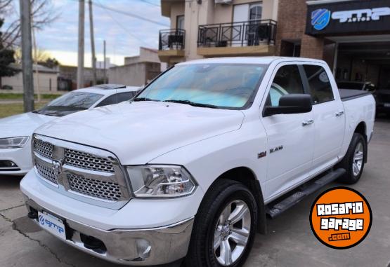Camionetas - Chrysler Ram 1500 Laramie v8 5.7 H 2015 Nafta 90000Km - En Venta