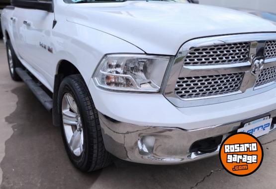 Camionetas - Chrysler Ram 1500 Laramie v8 5.7 H 2015 Nafta 90000Km - En Venta