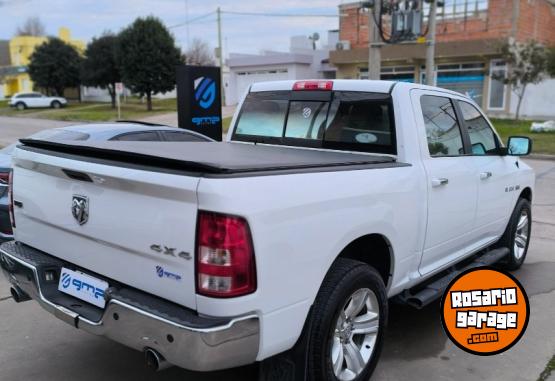 Camionetas - Chrysler Ram 1500 Laramie v8 5.7 H 2015 Nafta 90000Km - En Venta