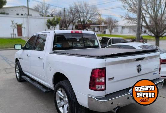 Camionetas - Chrysler Ram 1500 Laramie v8 5.7 H 2015 Nafta 90000Km - En Venta