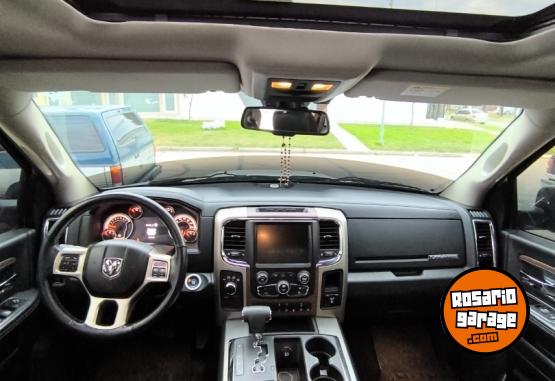 Camionetas - Chrysler Ram 1500 Laramie v8 5.7 H 2015 Nafta 90000Km - En Venta