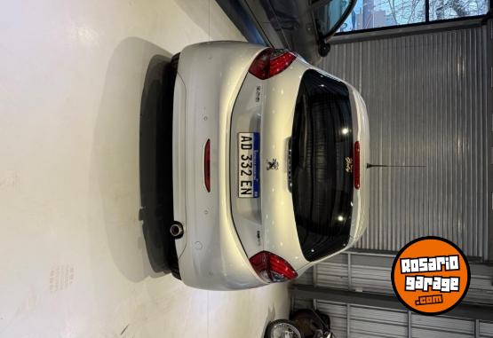 Autos - Peugeot 208 allure 2018 Nafta 94000Km - En Venta