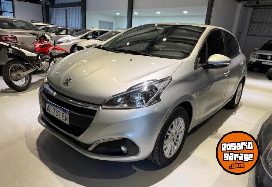 Autos - Peugeot 208 allure 2018 Nafta 94000Km - En Venta