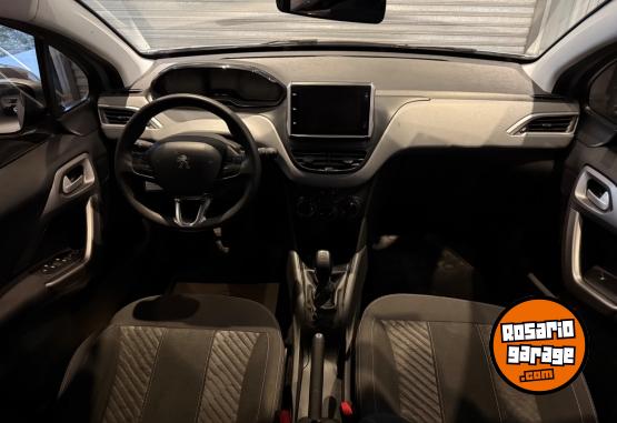 Autos - Peugeot 208 allure 2018 Nafta 94000Km - En Venta