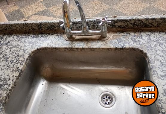 Hogar - Mesada de mármol de 1;78 x 60 ( 9 cm de grosorl)Con Bacha y grifería - En Venta