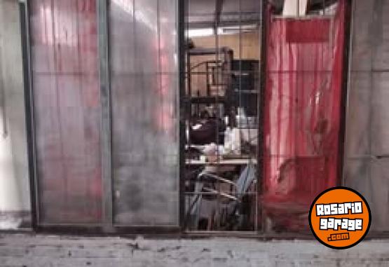 Otros - LIQUIDO ventanal 1,65mts de ancho por 3,00mts de largo corredeizo con reja - En Venta