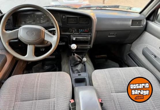 Camionetas - Toyota Hilux sr5 4x4 1999 Diesel 245000Km - En Venta