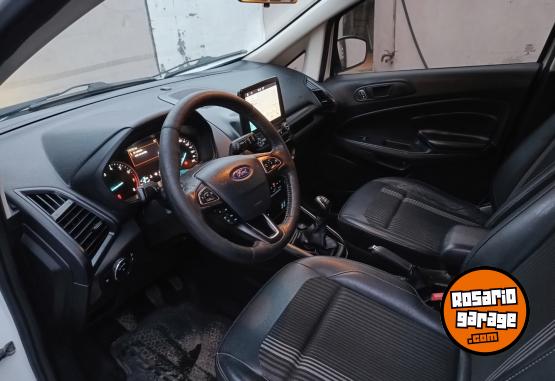 Autos - Ford Ecosport freestyle 2017 GNC 110000Km - En Venta