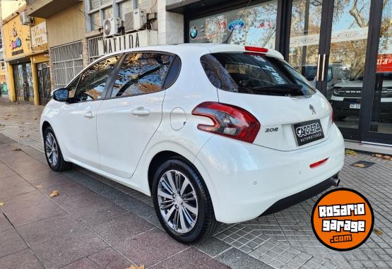 Autos - Peugeot 208 ALLURE 2017 Nafta 117000Km - En Venta