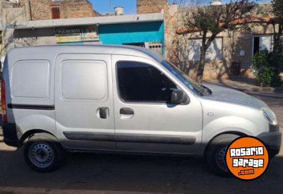 Utilitarios - Renault Furgon 2017 GNC 250000Km - En Venta