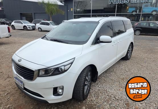 Autos - Kia Carnival 2.2 CDRI 2017 Diesel 153000Km - En Venta