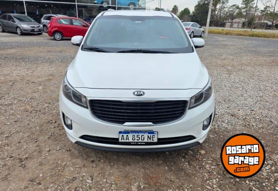 Autos - Kia Carnival 2.2 CDRI 2017 Diesel 153000Km - En Venta