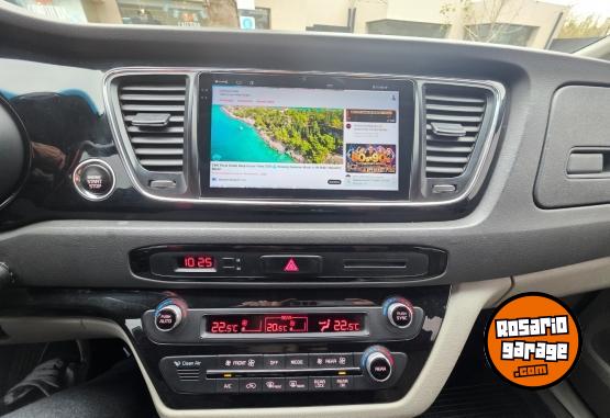 Autos - Kia Carnival 2.2 CDRI 2017 Diesel 153000Km - En Venta