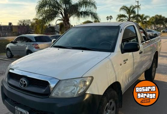 Camionetas - Toyota Hilux 2.5 Sc 4X2 Td Dx L0 2011 Diesel 287000Km - En Venta