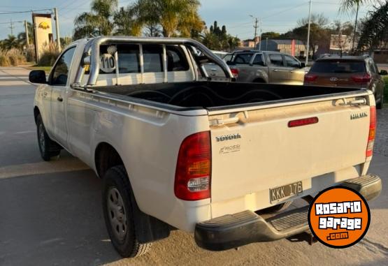 Camionetas - Toyota Hilux 2.5 Sc 4X2 Td Dx L0 2011 Diesel 287000Km - En Venta