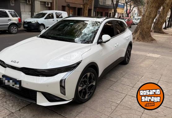 Autos - Kia K3 GT Line 2025 Nafta 10000Km - En Venta