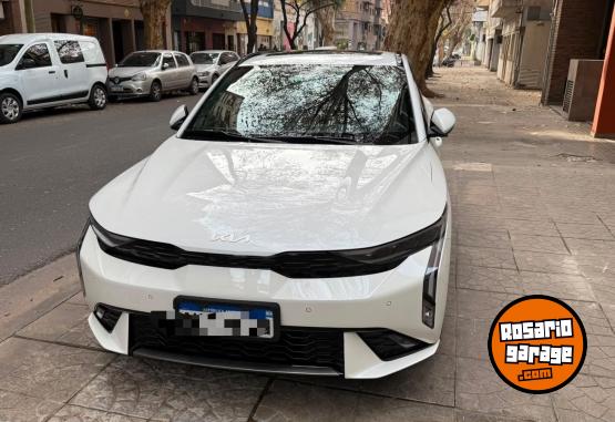 Autos - Kia K3 GT Line 2025 Nafta 10000Km - En Venta