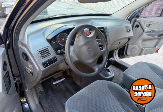Camionetas - Hyundai tucson crdi 2008 Diesel 248000Km - En Venta