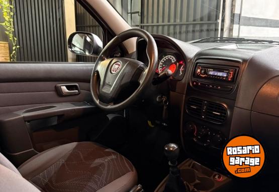 Autos - Fiat Siena 2014 GNC 110000Km - En Venta