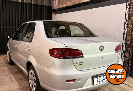 Autos - Fiat Siena 2014 GNC 110000Km - En Venta