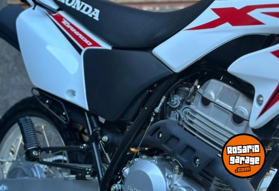 Motos - Honda Tornado 250 2024 Nafta 300Km - En Venta