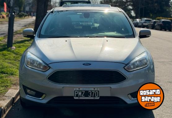 Autos - Ford Focus 2016 Nafta 122000Km - En Venta