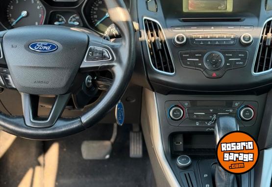 Autos - Ford Focus 2016 Nafta 122000Km - En Venta