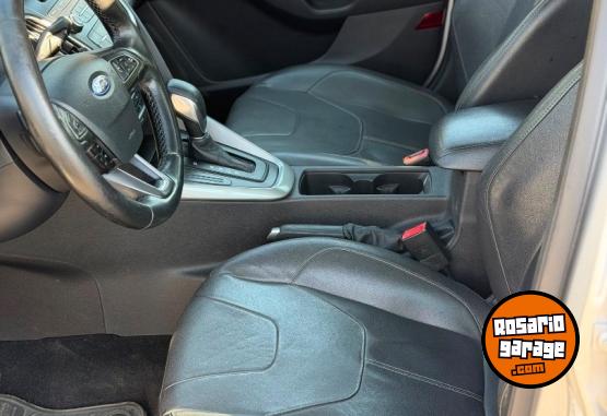 Autos - Ford Focus 2016 Nafta 122000Km - En Venta