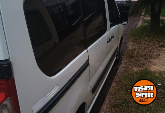 Utilitarios - Peugeot Expert 2011 Diesel 145000Km - En Venta