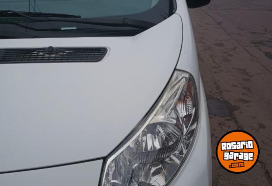 Utilitarios - Peugeot Expert 2011 Diesel 145000Km - En Venta