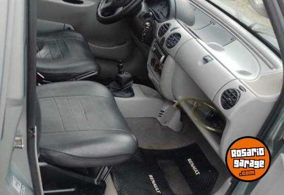Utilitarios - Renault Kangoo 2007 Diesel 220000Km - En Venta
