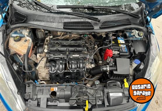 Autos - Ford Fiesta kinetic S 2015 Nafta 165000Km - En Venta