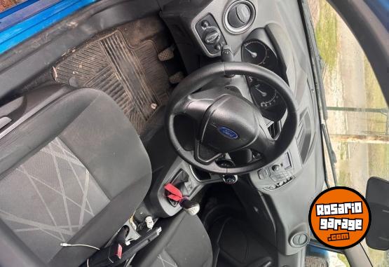 Autos - Ford Fiesta kinetic S 2015 Nafta 170000Km - En Venta