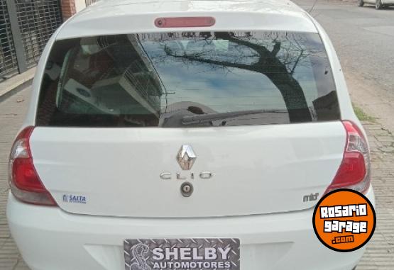 Autos - Renault Clio 1.2 confort plus 5 p 2014 Nafta 130000Km - En Venta