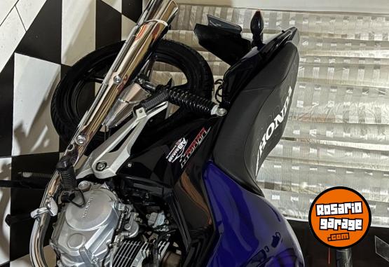 Motos - Honda New titán 2018 Nafta 41000Km - En Venta