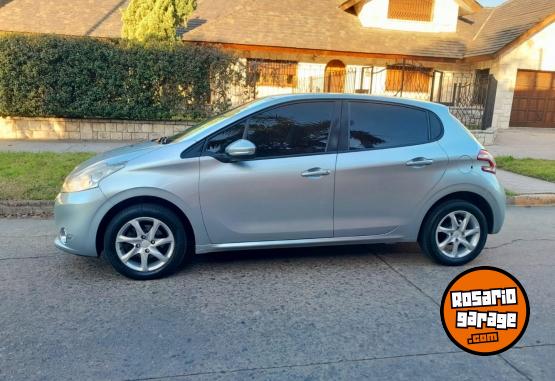 Autos - Peugeot 208 2013 Nafta 123Km - En Venta
