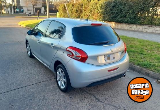 Autos - Peugeot 208 2013 Nafta 123Km - En Venta